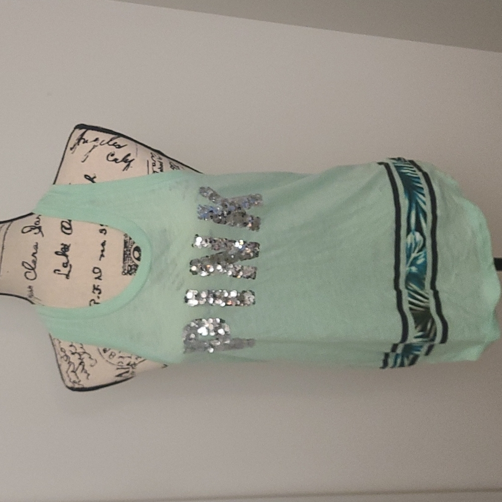 Pink tops bundle - Picture 3 of 4